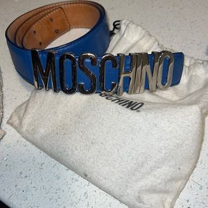 Moschino belt